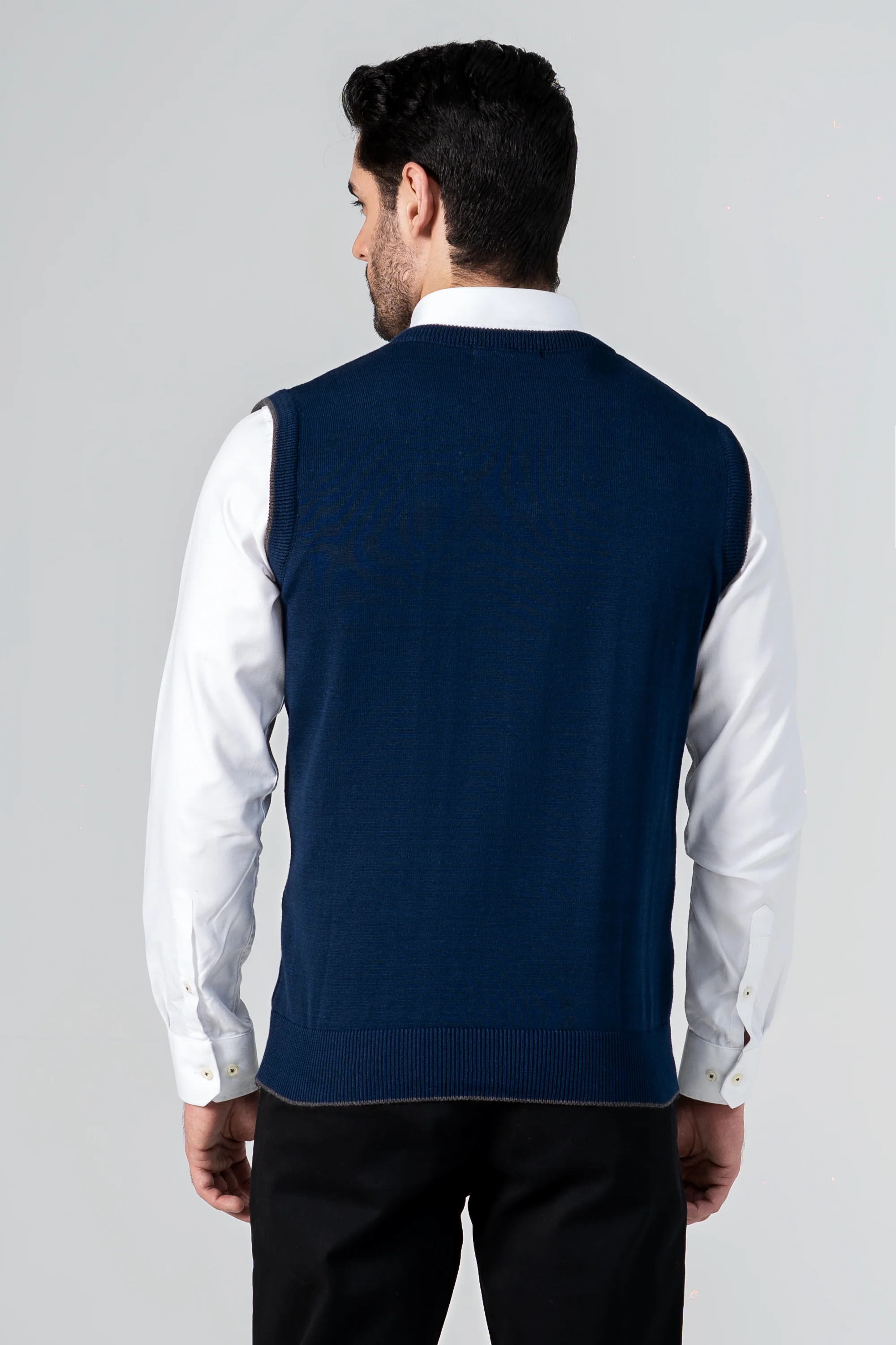 SLEEVELESS V Neck SWEATER NAVY - Image 4