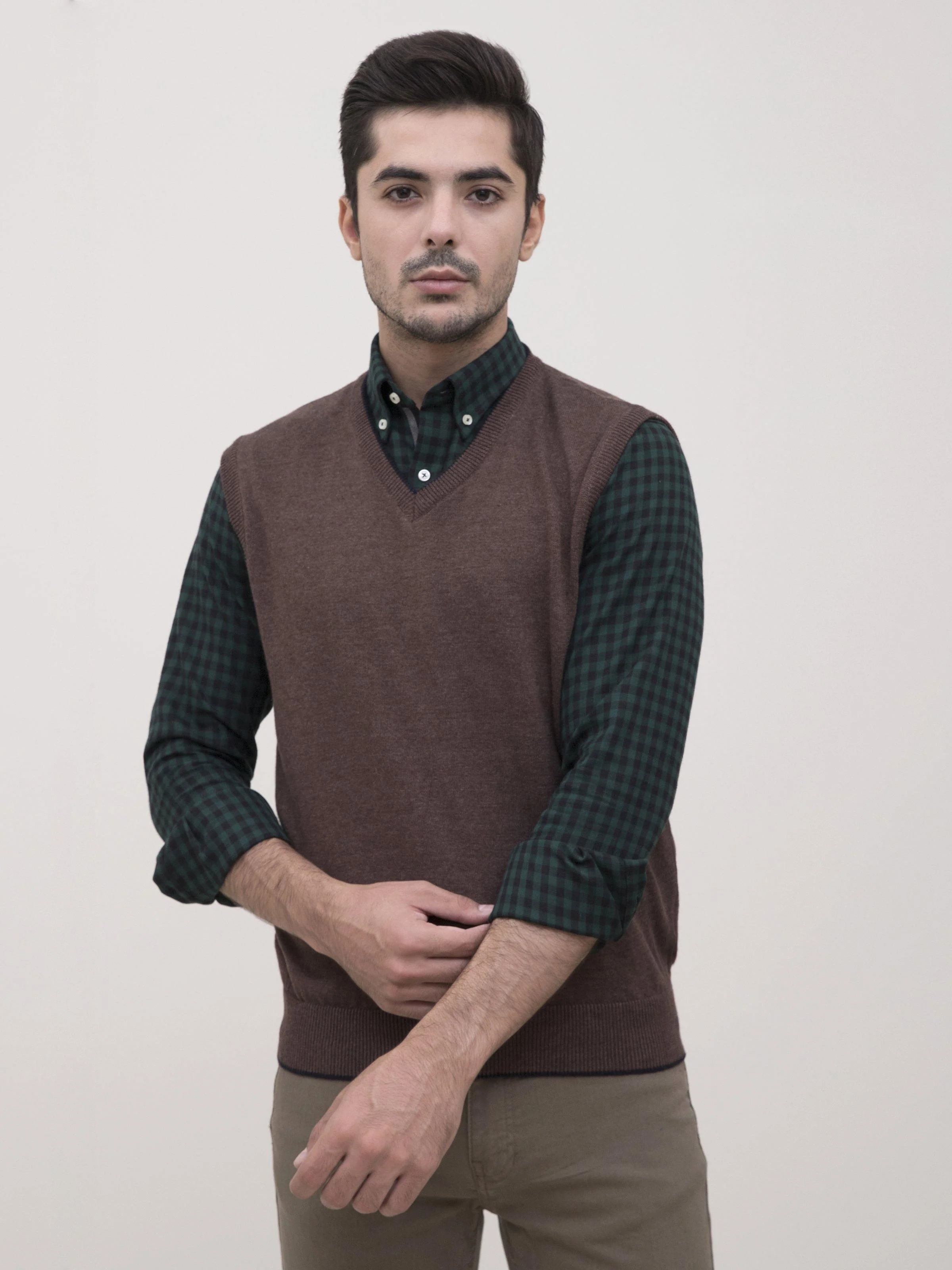 SWEATER V NECK TIPPING BROWN