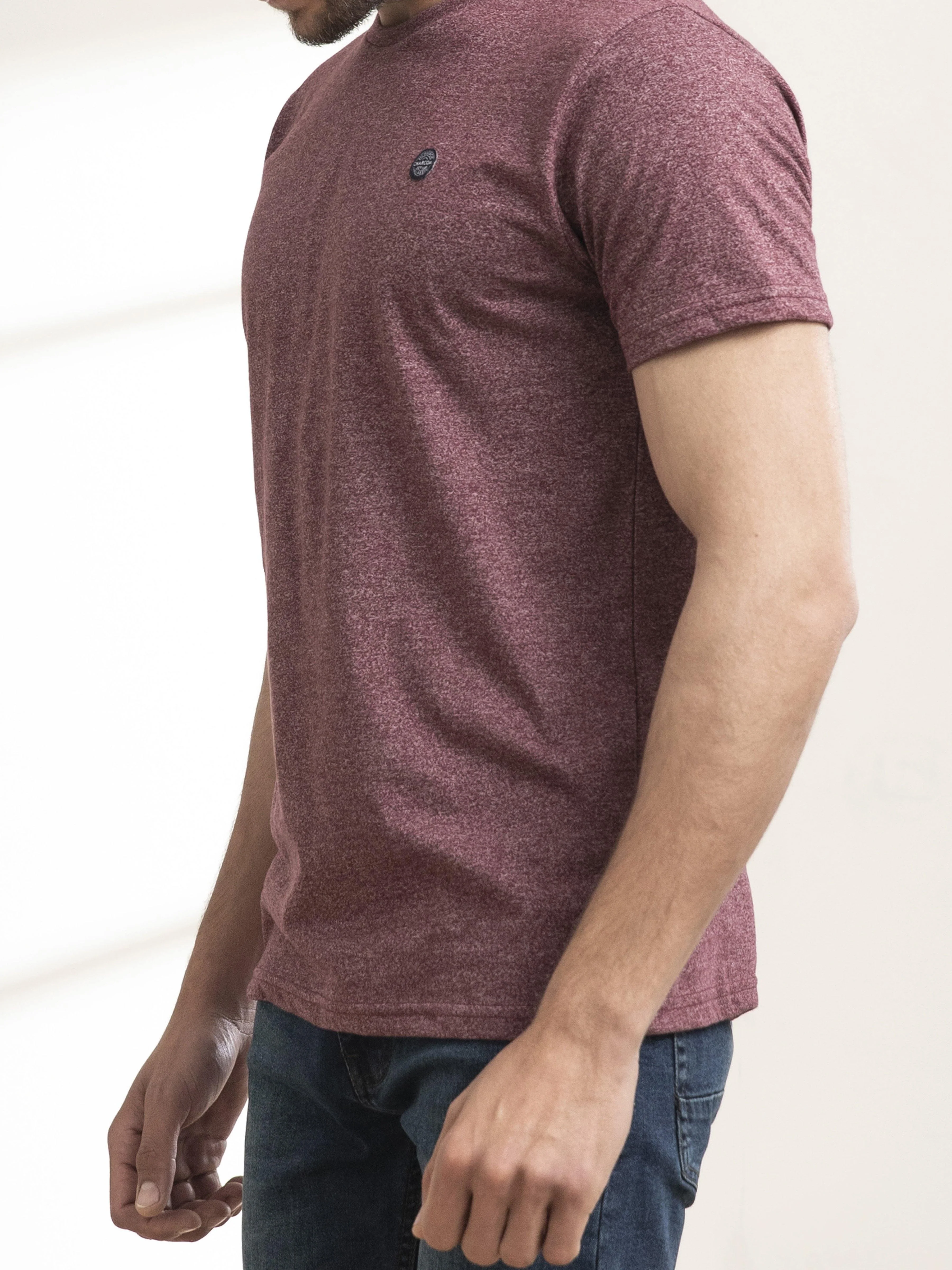 T SHIRT ROUND NECK CHAIN YARN MAROON - Image 3