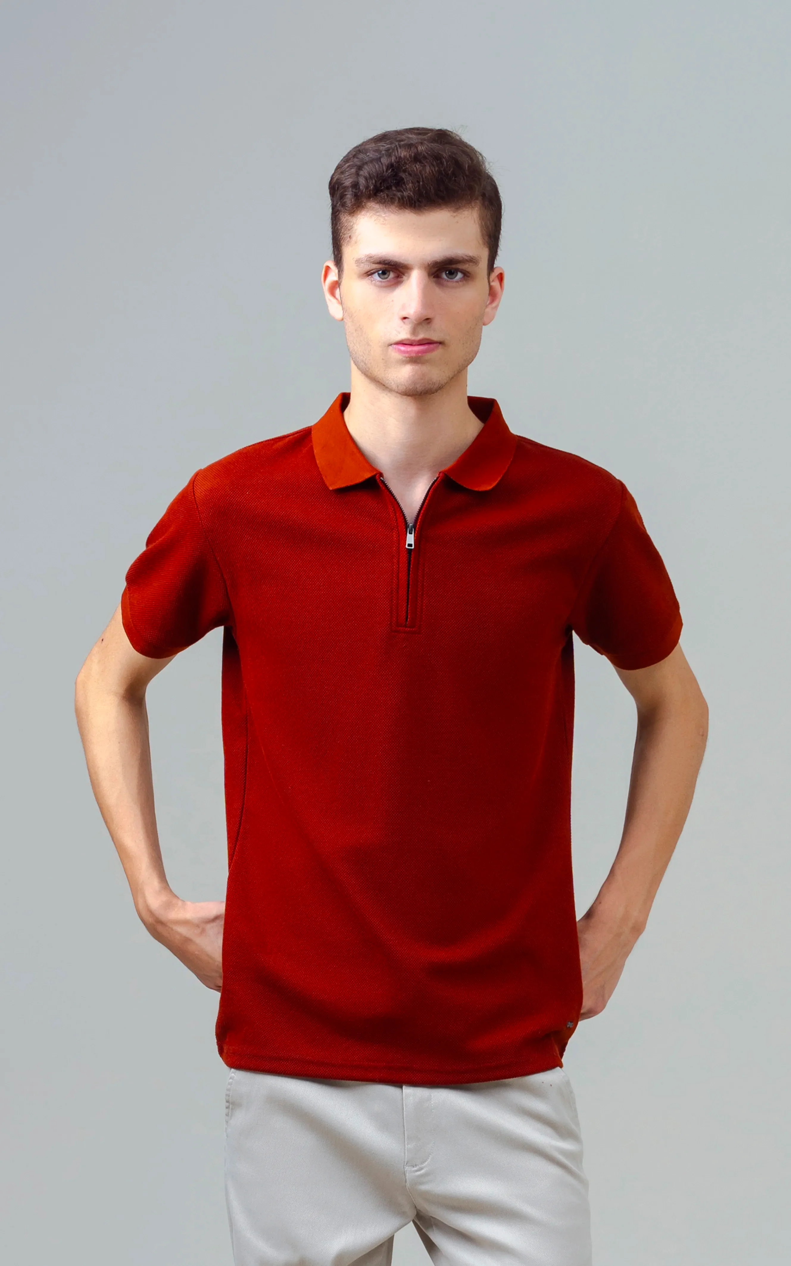 TEXTURED ZIPPER POLO RUST - Image 2