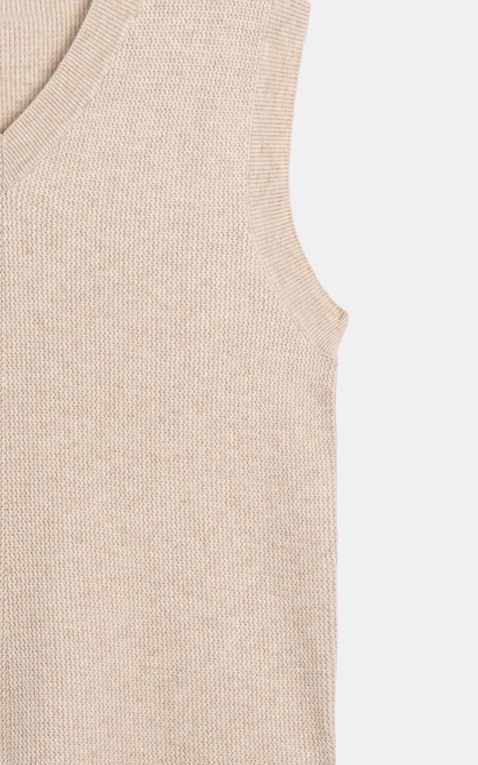 V-Neck Sleeveless textured Sweater Beige - Image 3