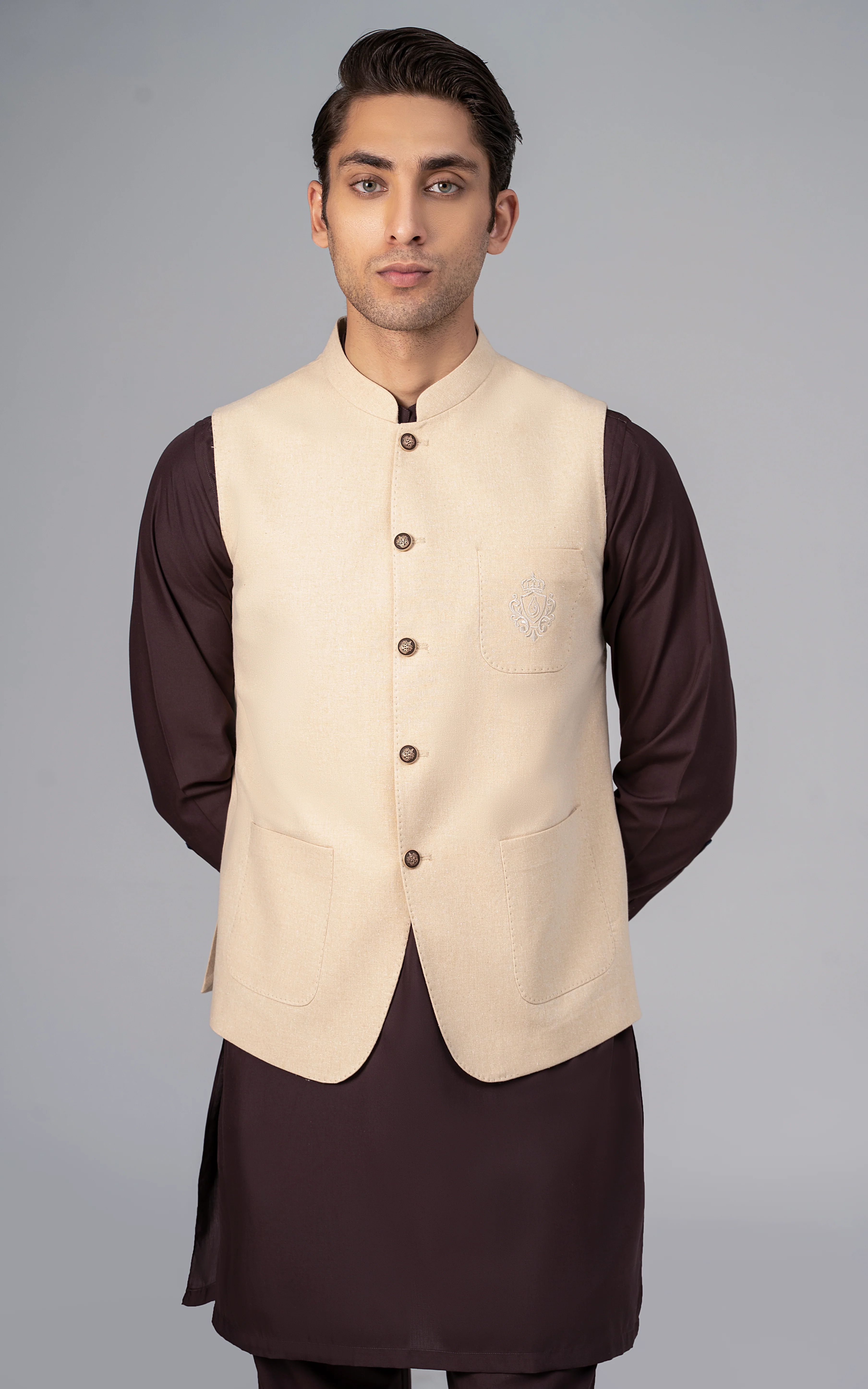 LOGO EMBROIDERED WAISTCOAT- CLASSIC COLLECTION BEIGE - Image 3