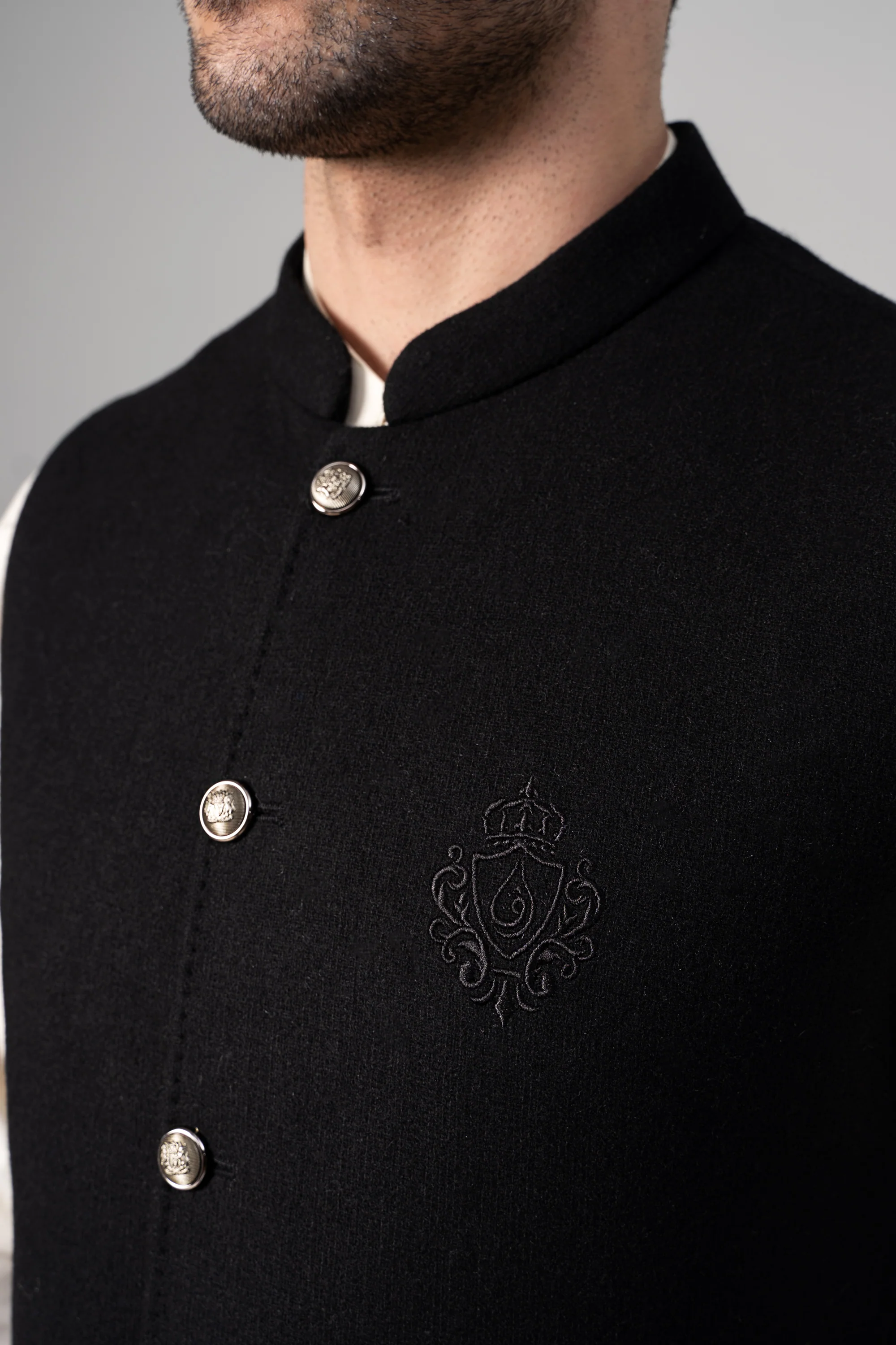 Embroidered Blended Woolen Waistcoat - SIGNATURE COLLECTION BLACK - Image 5