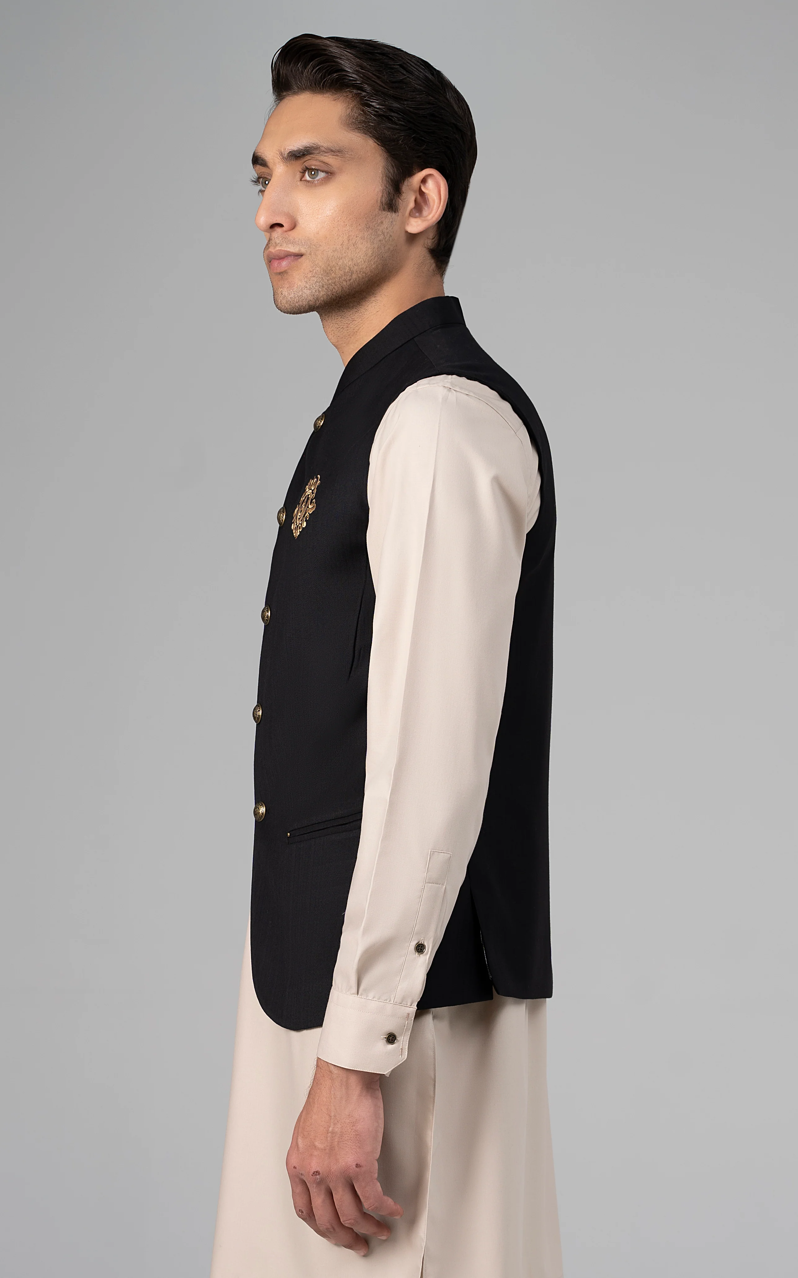 TROPICAL LOGO EMBROIDERED WAISTCOAT - SIGATURE COLLECTION BLACK - Image 3