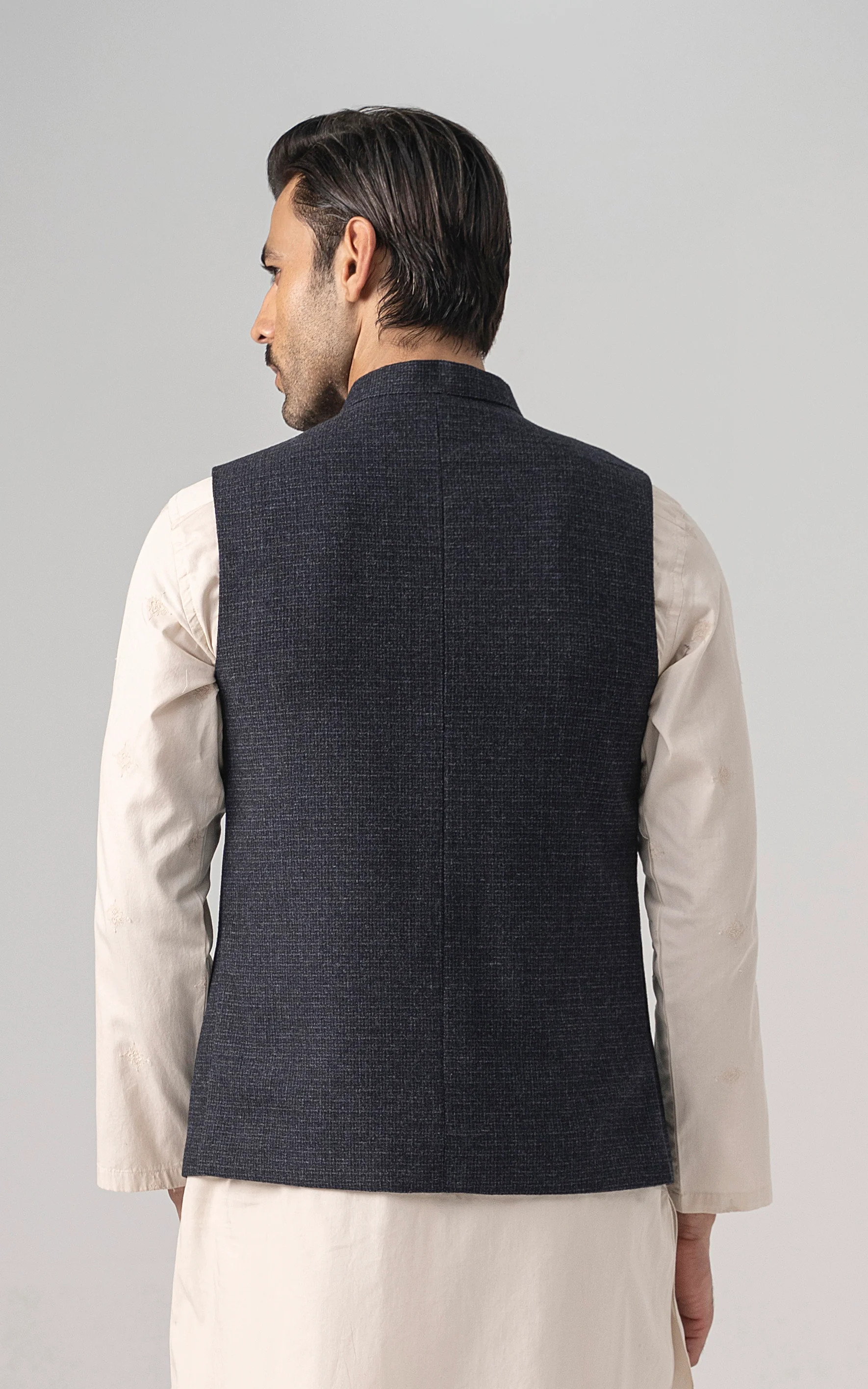 TEXTURED WOOL BLENDED WAISTCOAT - SIGNATURE COLLECTION  NAVY - Image 4