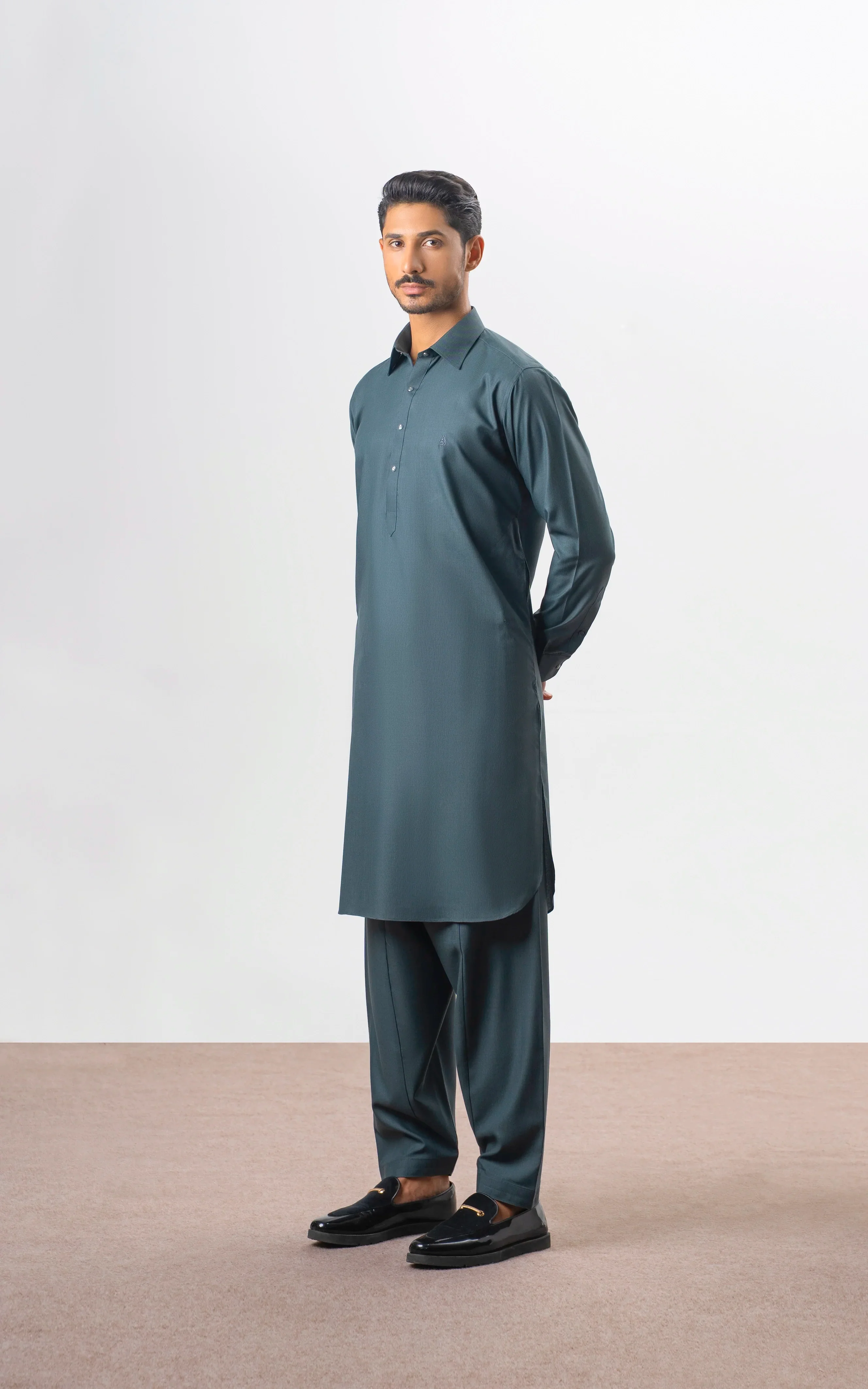 YARN DYED KAMEEZ SHALWAR | PREMIUM COLLECTION GREEN
