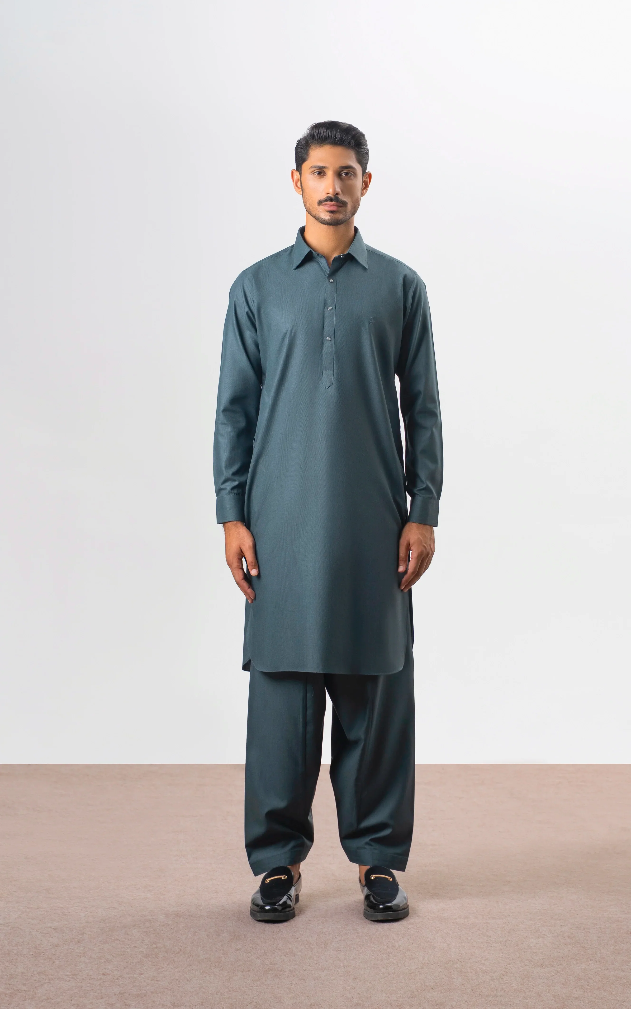 YARN DYED KAMEEZ SHALWAR | PREMIUM COLLECTION GREEN - Image 2